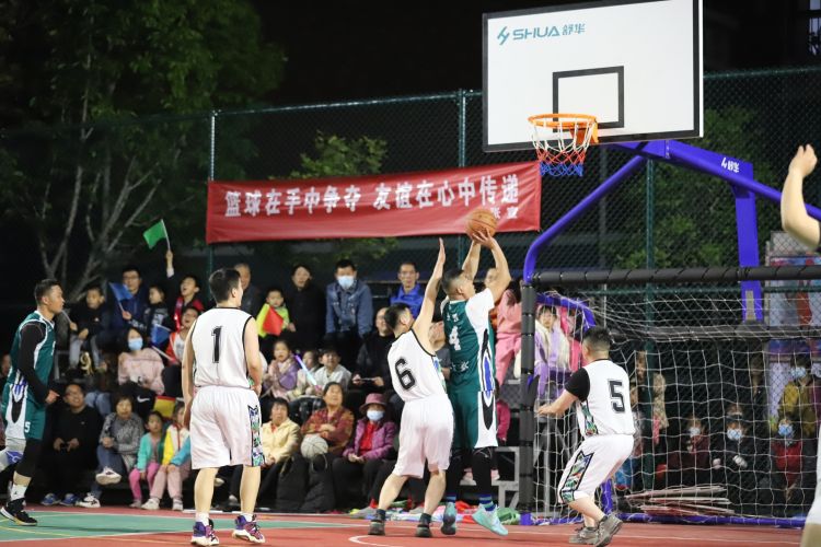 新星以其